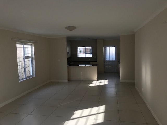 To Let 3 Bedroom Property for Rent in Sunningdale Western Cape